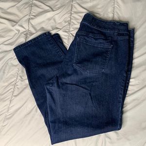 Plus size jeans with Straight leg